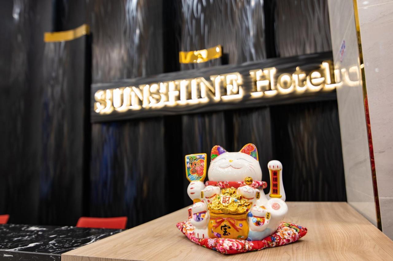 Sunshine Hotel Mong Cai Buitenkant foto